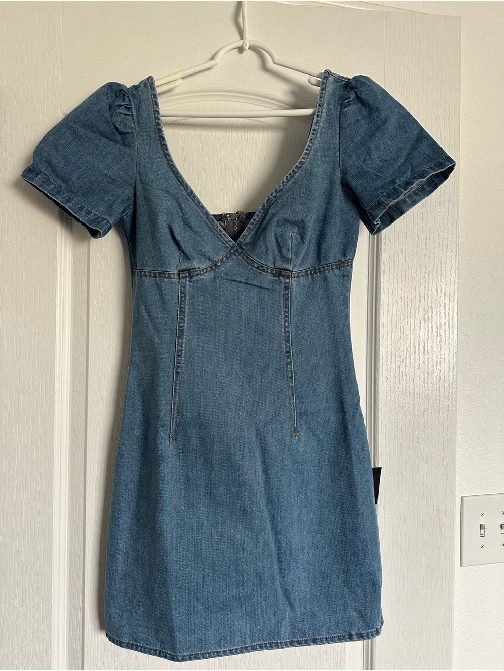 Lulu’s Denim Short Sleeve V-Neck Mini Dress - Blue